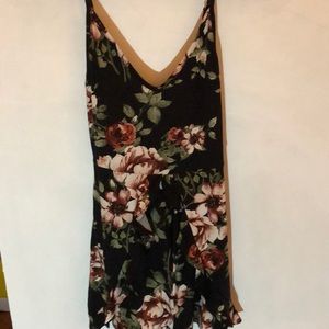 spaghetti strap floral romper